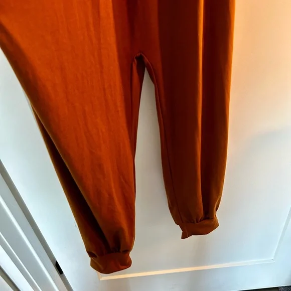 Burn orange jumpsuit - Picture 5 of 5